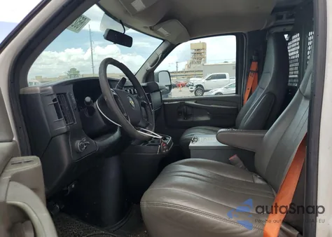 2014 Chevrolet Express G2500 from USA, damaged, VIN 1GCWGFCA9E1913869